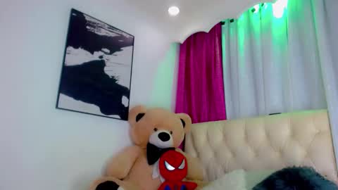 oliviahot01 online show from 02/02/26, 01:37