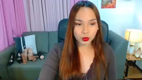 oliviahutton online show from 05/08/26, 12:49