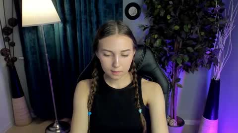 Snapshot of olivialangs chatting on 03/10/26, 11:59 olivialangs online show from 03/10/26, 11:59