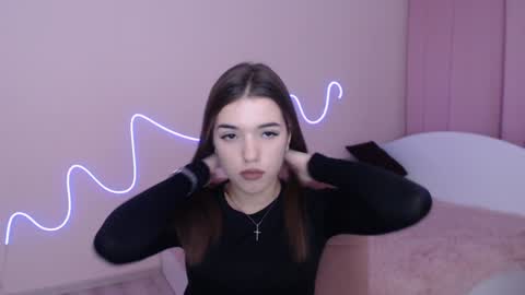 Snapshot of olivialimm chatting on 12/01/24, 05:24 Olivia online show from 12/01/24, 05:24