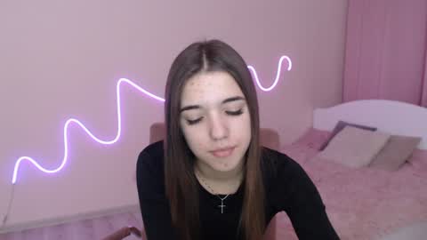 Snapshot of olivialimm chatting on 12/05/24, 08:11 Olivia online show from 12/05/24, 08:11