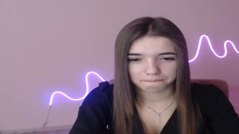 Snapshot of olivialimm chatting on 12/15/24, 06:48 Olivia online show from 12/15/24, 06:48