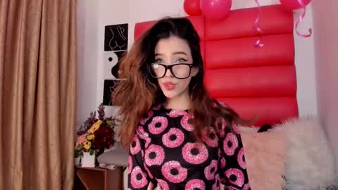 OliviaMonroe online show from 02/09/26, 04:05