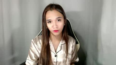 Snapshot of olivianiczxasshieerrraa6 chatting on 09/20/25, 11:50 NICOLE online show from 09/20/25, 11:50