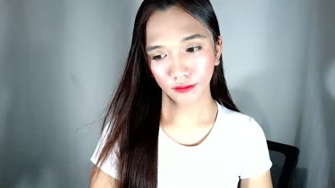 Snapshot of olivianiczxasshieerrraa6 chatting on 10/14/25, 02:56 NICOLE online show from 10/14/25, 02:56