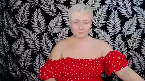 Snapshot of oliviaoskar_ chatting on 12/07/24, 12:13 Kelly online show from 12/07/24, 12:13