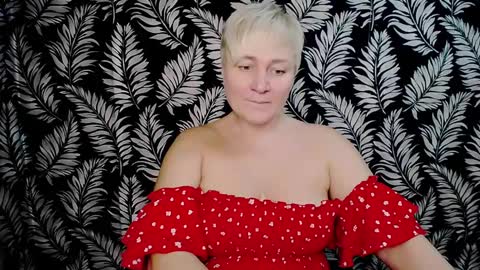 Snapshot of oliviaoskar_ chatting on 12/20/24, 04:46 Kelly online show from 12/20/24, 04:46
