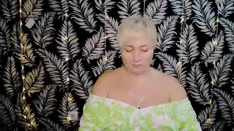 Snapshot of oliviaoskar_ chatting on 01/07/25, 12:31 Kelly online show from 01/07/25, 12:31
