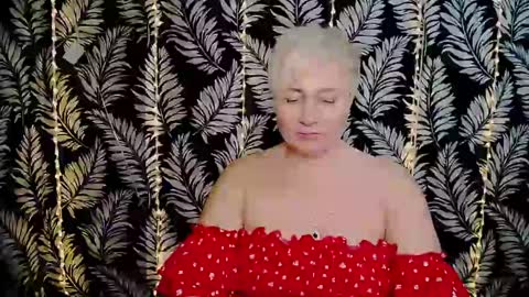 Snapshot of oliviaoskar_ chatting on 02/15/25, 03:39 Kelly online show from 02/15/25, 03:39