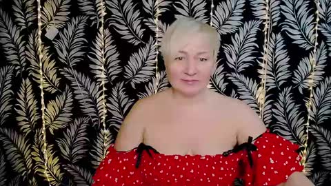 Snapshot of oliviaoskar_ chatting on 02/23/25, 12:27 Kelly online show from 02/23/25, 12:27