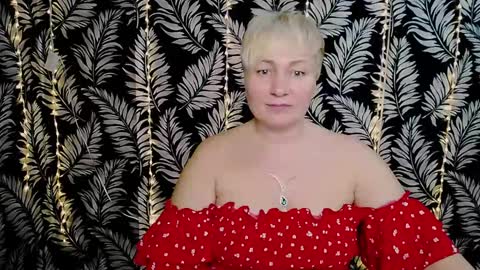Snapshot of oliviaoskar_ chatting on 03/08/25, 03:24 Kelly online show from 03/08/25, 03:24
