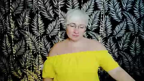 Kelly online show from 06/21/26, 10:40