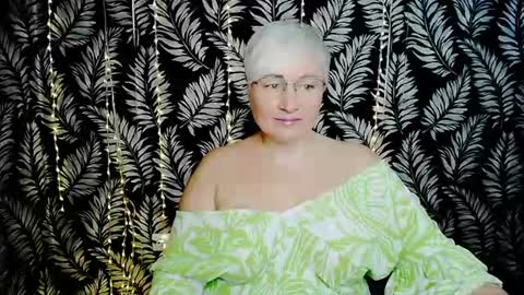 Kelly online show from 07/12/26, 10:17