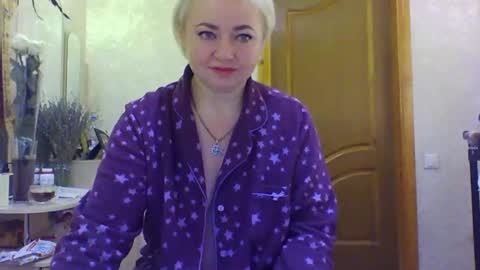 Snapshot of oliviaparadise chatting on 01/01/25, 09:39 oliviaparadise online show from 01/01/25, 09:39