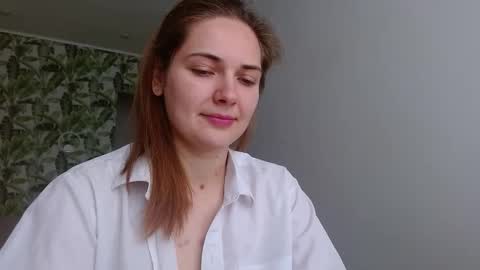 Olivia online show from 10/13/25, 04:23