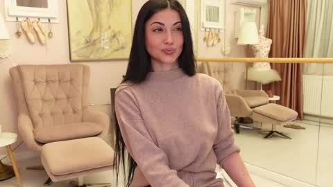 OliviaSway online show from 02/26/25, 09:58