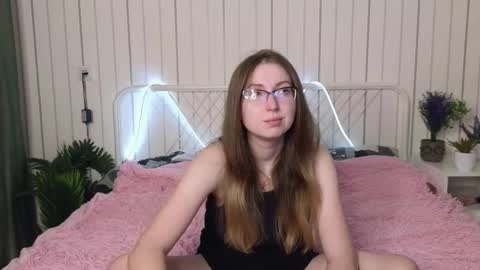 Kylie online show from 10/08/25, 08:17