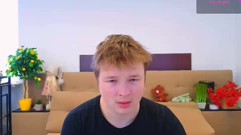 Snapshot of ollistiw chatting on 02/21/26, 07:31 Olli and Stiw online show from 02/21/26, 07:31