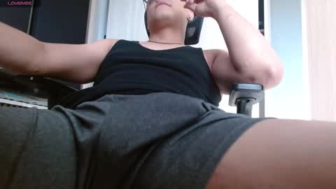 Snapshot of olliver3018 chatting on 02/17/26, 05:52 Olliver online show from 02/17/26, 05:52