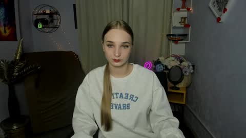Snapshot of ollivia_dream chatting on 04/26/26, 09:18 Ollivia online show from 04/26/26, 09:18