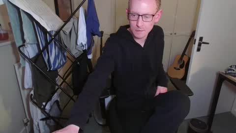 Snapshot of ollysparks chatting on 03/09/26, 10:14 Olly online show from 03/09/26, 10:14