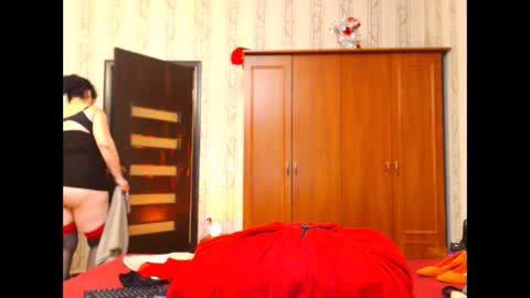 olvia online show from 02/28/25, 06:32