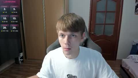 Oliver and Mira online show from 11/10/25, 09:25