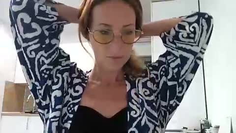 Snapshot of olyra11 chatting on 07/20/26, 03:47 olyra11 online show from 07/20/26, 03:47