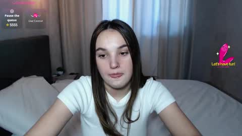 Tessa online show from 01/11/25, 07:39