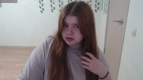 MellY  online show from 06/10/26, 07:46