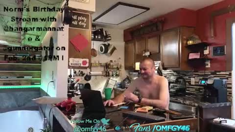 Snapshot of omfgy chatting on 01/21/25, 09:15 Norm online show from 01/21/25, 09:15