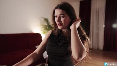 Snapshot of omiliver chatting on 11/30/25, 06:45 or online show from 11/30/25, 06:45