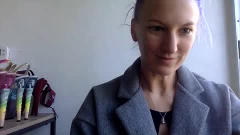 omilk online show from 12/01/24, 05:57