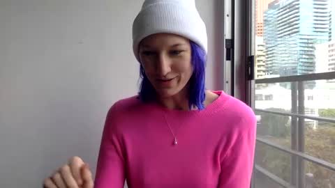 omilk online show from 12/11/24, 05:37