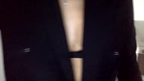 omilk online show from 12/15/24, 07:10