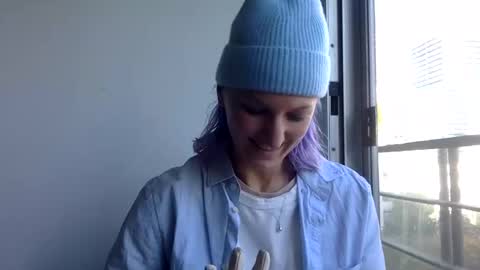 omilk online show from 12/20/24, 05:08