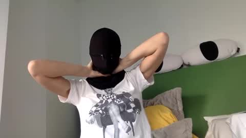 omilk online show from 12/28/24, 10:13