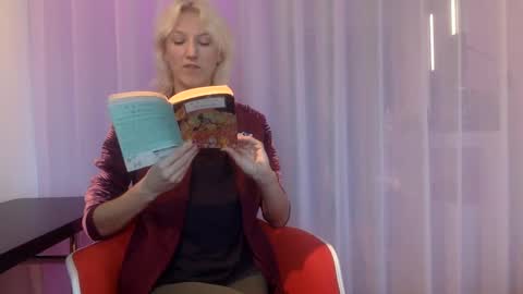 omilk online show from 09/08/25, 02:49