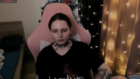 on_yxxx online show from 11/26/25, 08:32