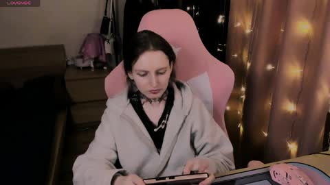 on_yxxx online show from 04/08/26, 07:14