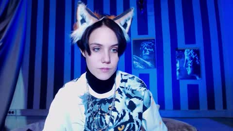 Snapshot of onaloon chatting on 12/23/25, 03:37 onaloon online show from 12/23/25, 03:37