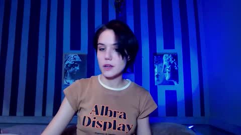 Snapshot of onaloon chatting on 02/19/26, 02:40 onaloon online show from 02/19/26, 02:40