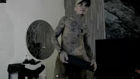 Snapshot of onceagain97_ chatting on 11/24/25, 03:39 ... online show from 11/24/25, 03:39