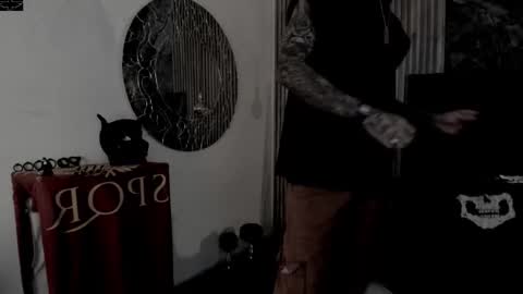 Snapshot of onceagain97_ chatting on 12/14/25, 03:56 ... online show from 12/14/25, 03:56