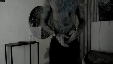 Snapshot of onceagain97_ chatting on 12/17/25, 03:45 ... online show from 12/17/25, 03:45