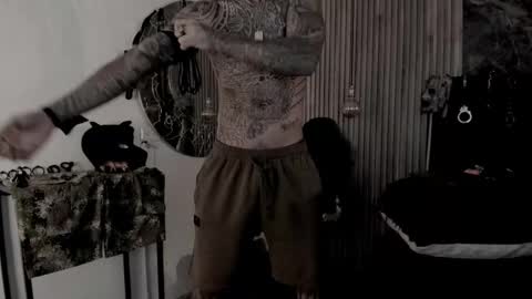 Snapshot of onceagain97_ chatting on 01/14/26, 09:52 ... online show from 01/14/26, 09:52