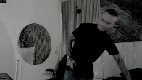 Snapshot of onceagain97_ chatting on 02/01/26, 03:27 ... online show from 02/01/26, 03:27