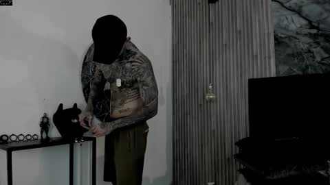 Snapshot of onceagain97_ chatting on 02/25/26, 07:56 ... online show from 02/25/26, 07:56