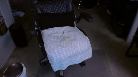 ondoko1234 online show from 12/27/24, 10:16