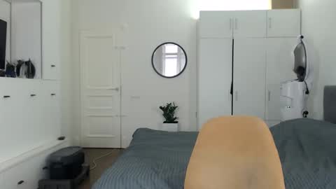 onebestlover online show from 02/16/26, 08:32